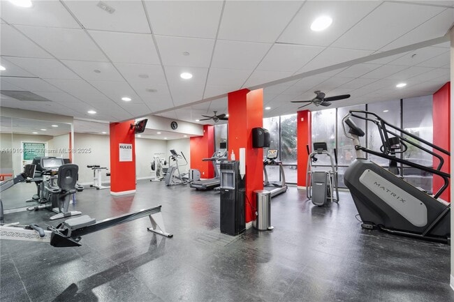 Building Photo - 780 NE 69th St