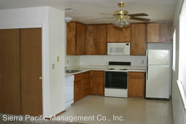 Building Photo - 1850 Humboldt Rd