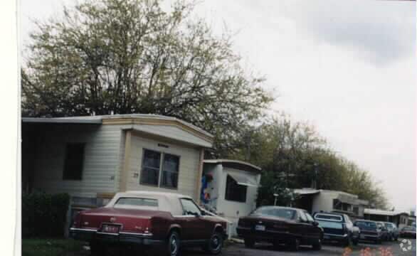Primary Photo - Miracle Mobile Grove