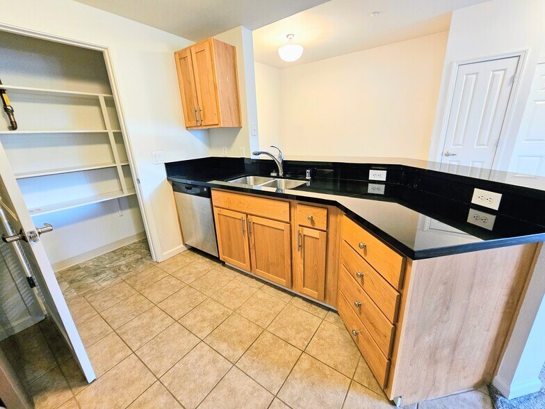 Building Photo - 1450 Idlewild Dr