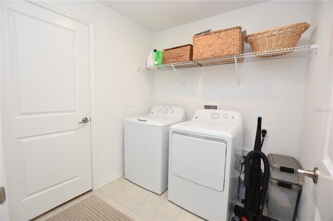 Building Photo - 4421 Cozy Condor Ct