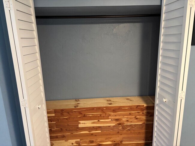 Building Photo - 3BR 2BA for Rent NSB between US1 & the River