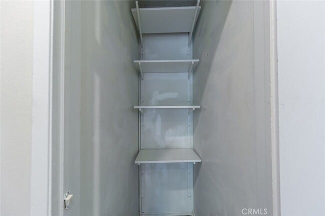 Building Photo - 15344 Weddington St