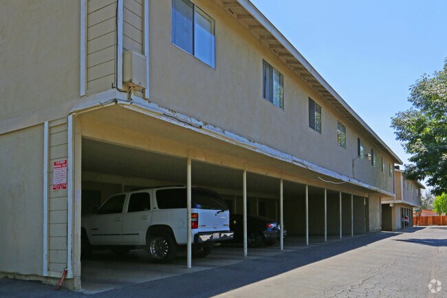 Building Photo - Houstan Apartment