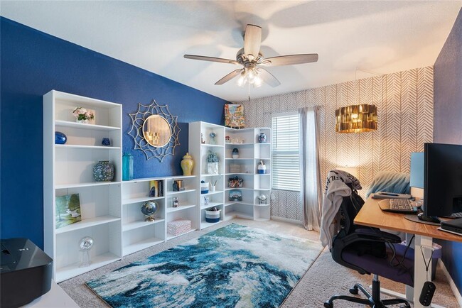 Building Photo - 204 Peony Ln.