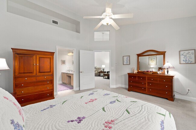 Building Photo - 1594 SW Harbour Isles Cir