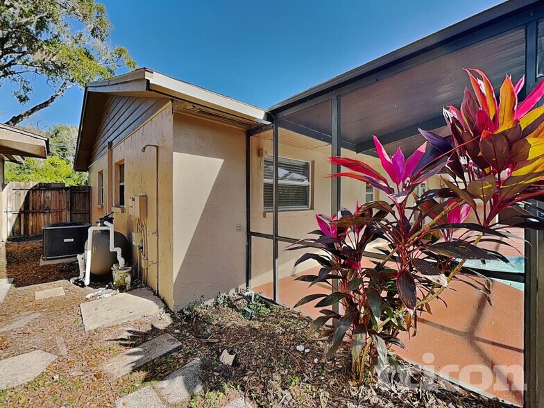 Building Photo - 123 Whitaker Rd