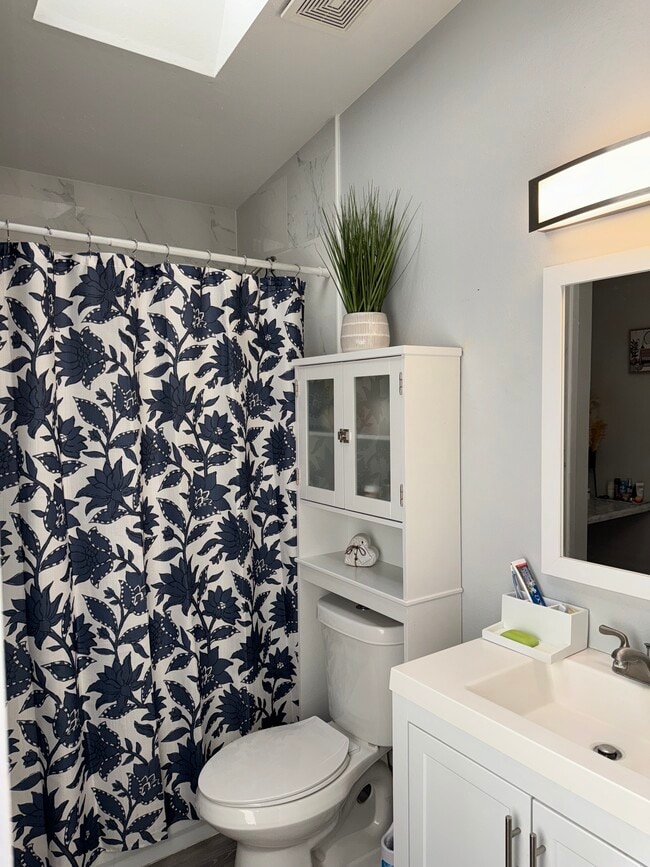 Building Photo - 4666 Witches Hollow Ln