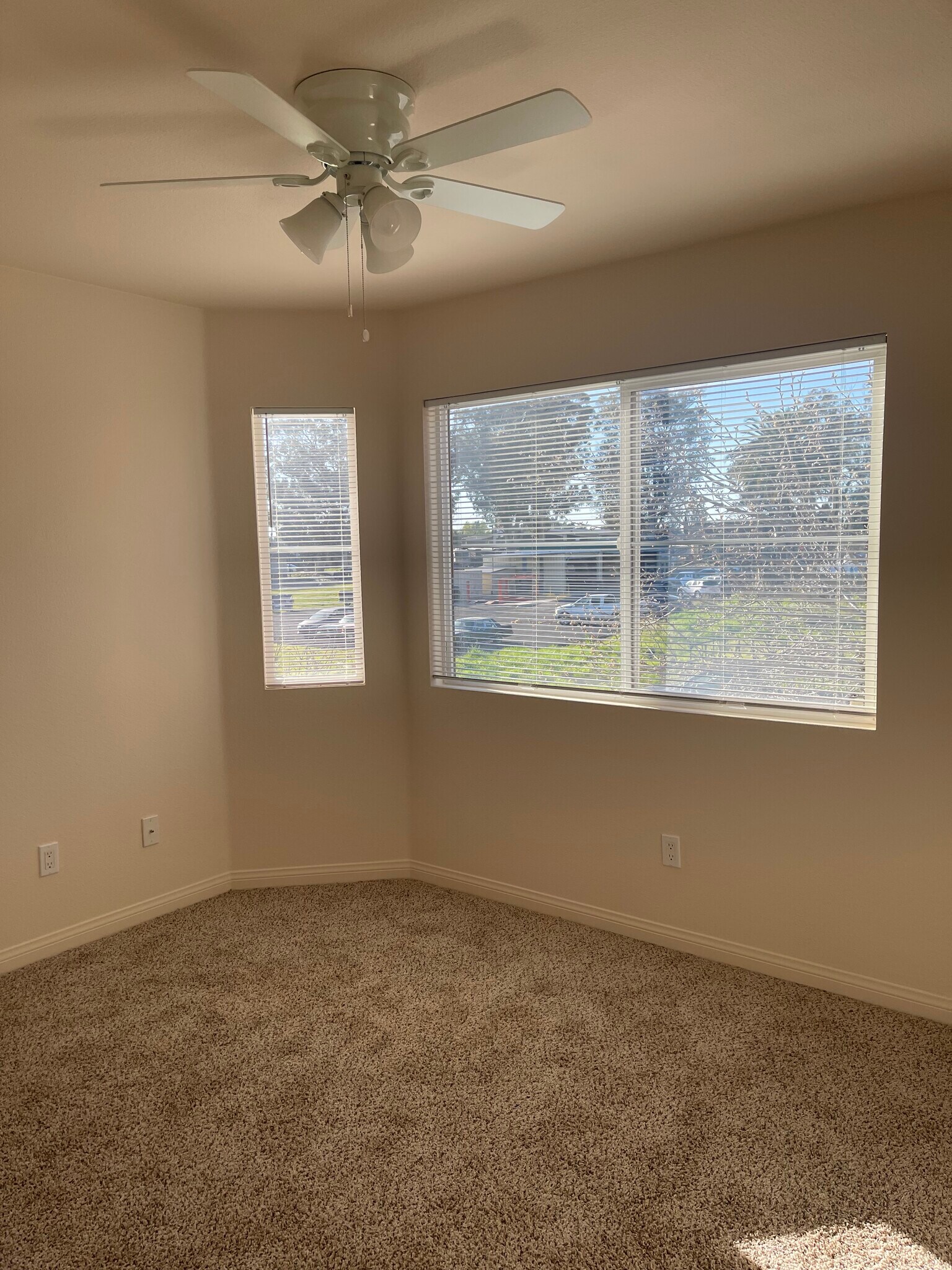 Building Photo - 1918 Kelly Ave