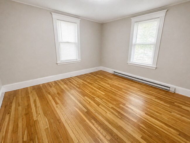 Building Photo - 7 Vinson St