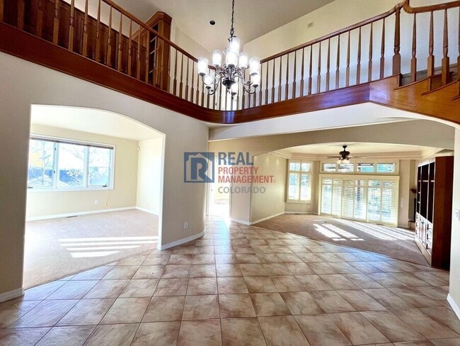 Building Photo - 2645 Rossmere St