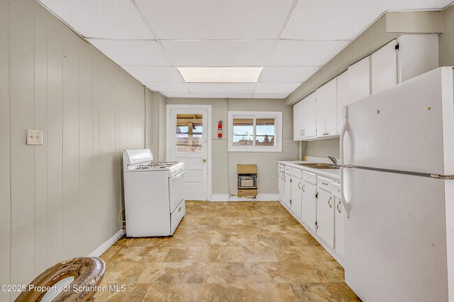 Building Photo - 1011 Washburn St