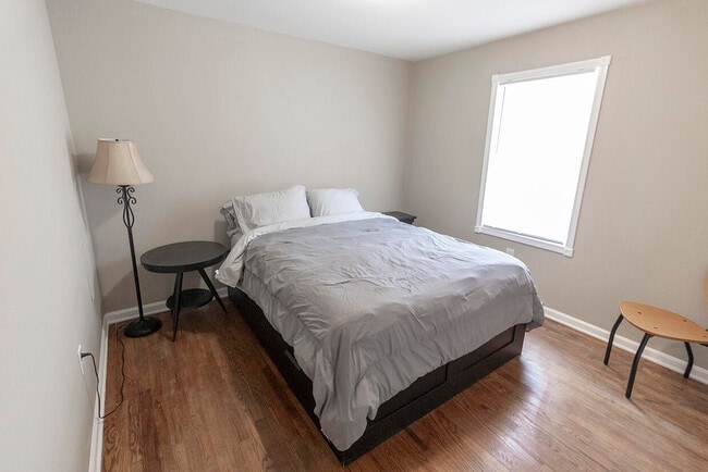 Building Photo - 103 N Garth Ave