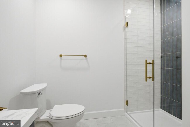 Building Photo - 100 W Front St