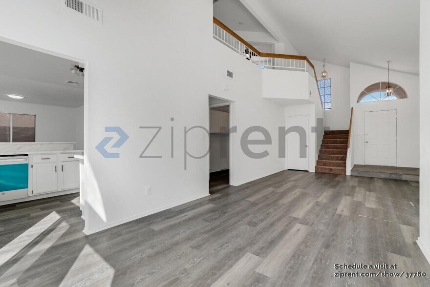 Building Photo - 10005 Dove Ridge Dr