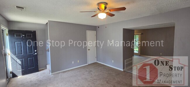 Building Photo - 508 E Kansas Ave