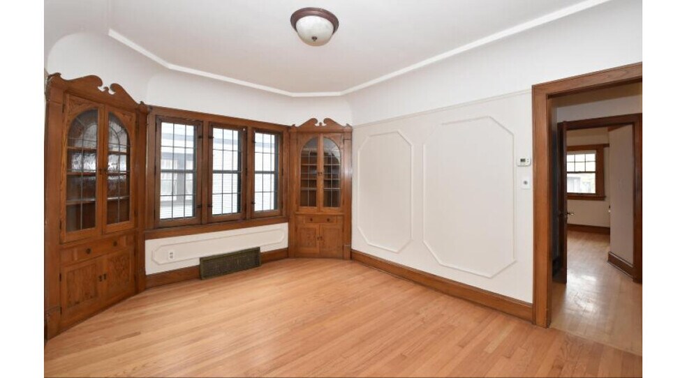 Building Photo - 2533 N 72nd St