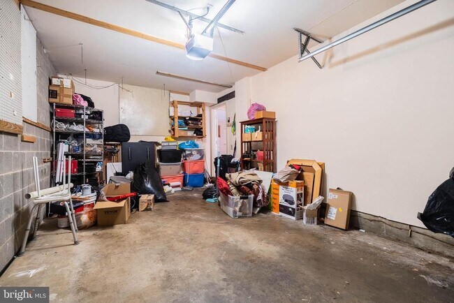 Building Photo - 3548 S George Mason Dr