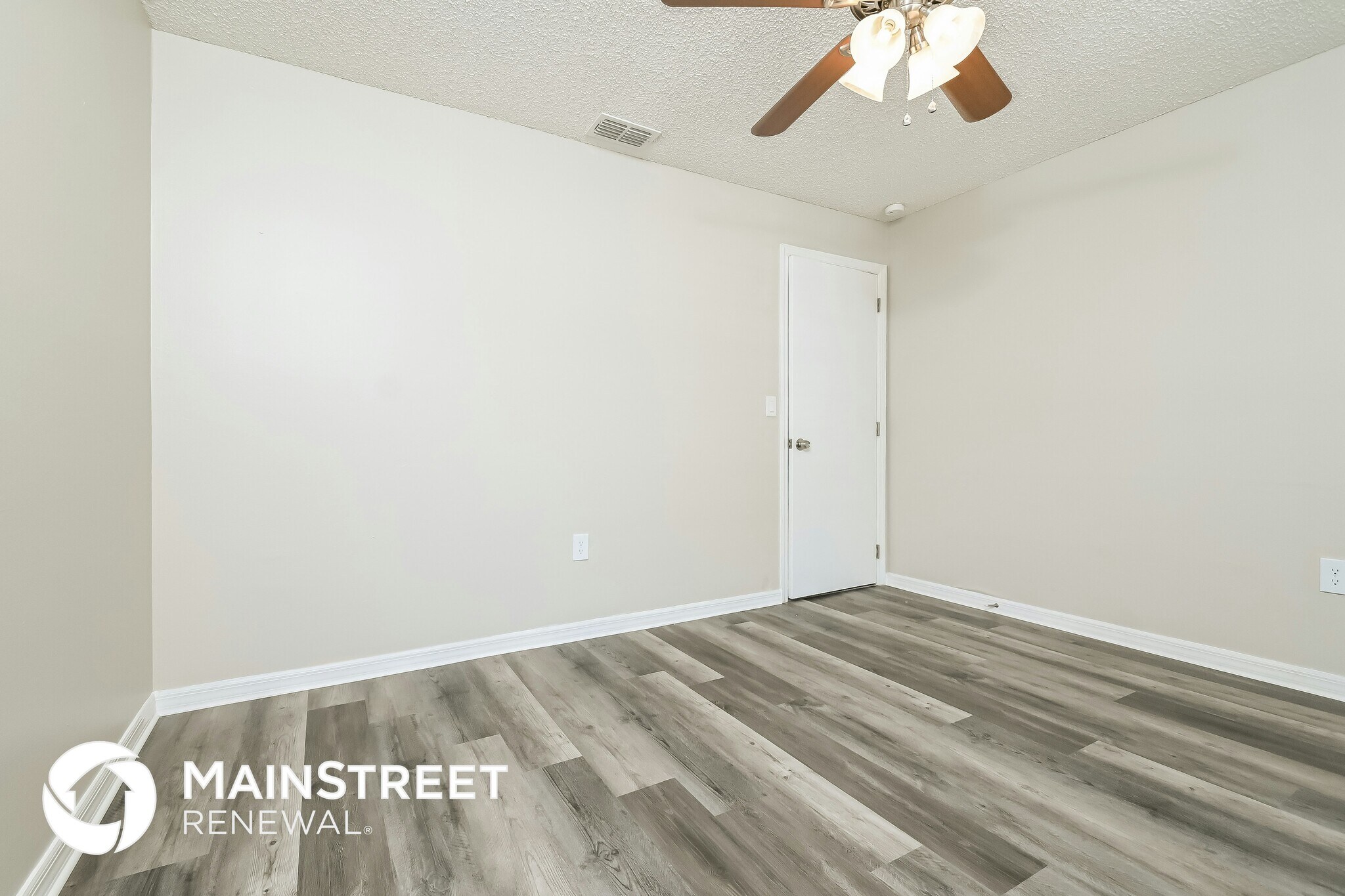 Building Photo - 4135 Old Colony Rd