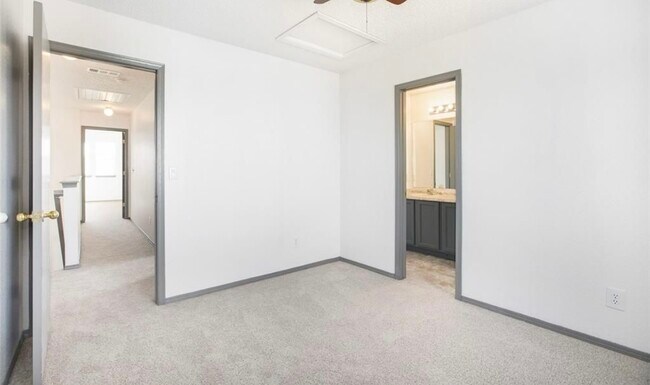 Building Photo - 9208 Granger Ln