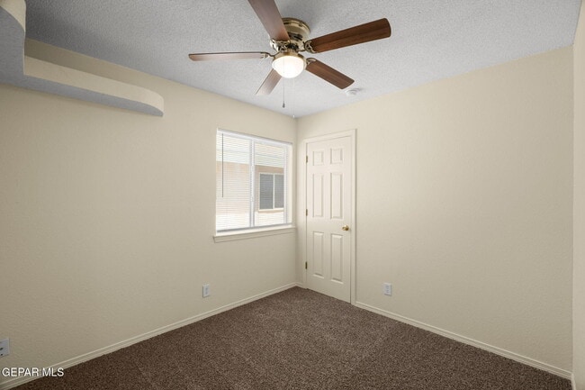 Building Photo - 4089 Tierra Bronce Dr