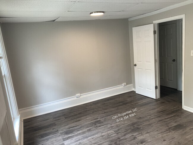 Building Photo - 123 E Central Ave