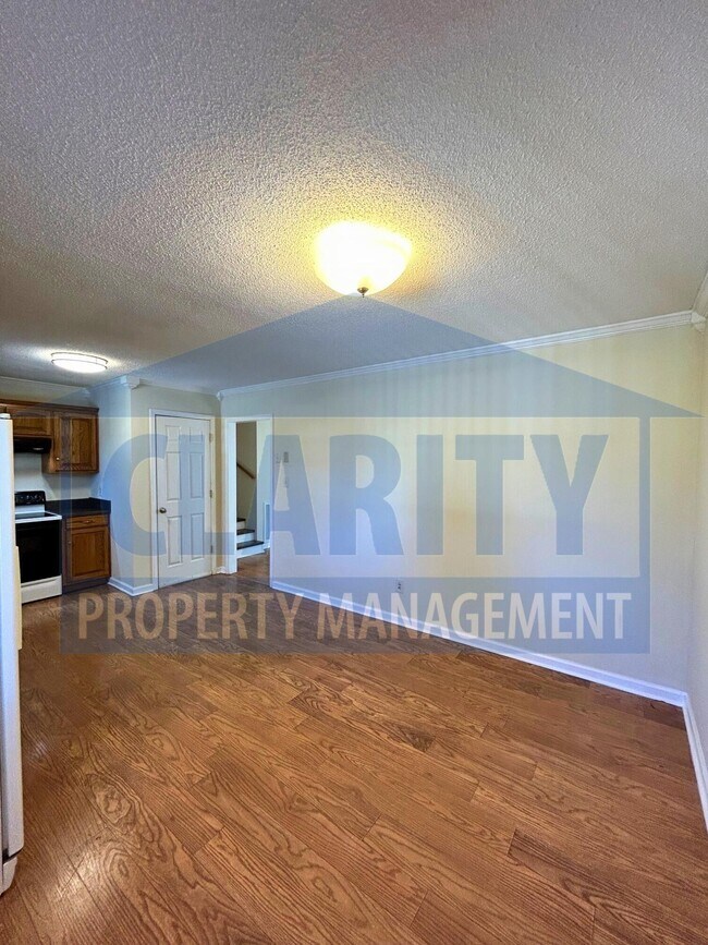 Building Photo - 286 Gardenia Ave NW