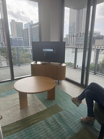 Building Photo - 601 N Miami Ave