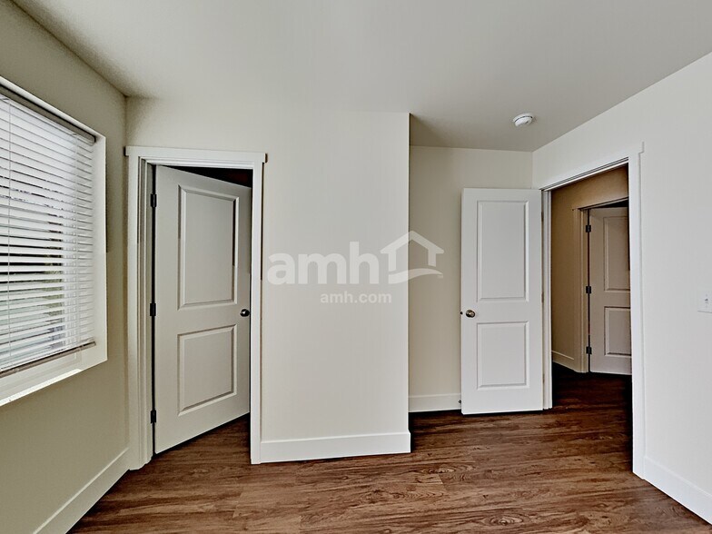 Building Photo - 12718 81st Avenue Court East