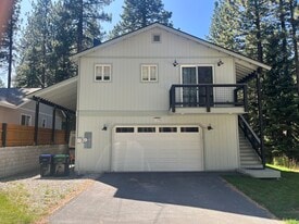 Building Photo - 1320 Bonanza Ave