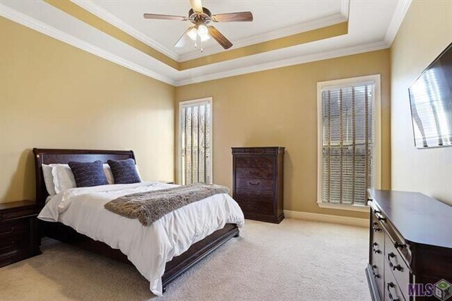 Building Photo - 36303 E Pine Grove Ct