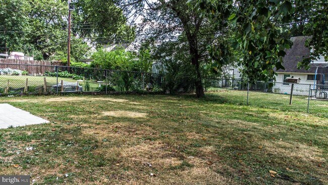 Building Photo - 12 Indigo Rd