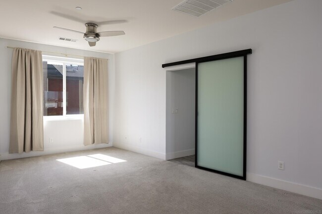 Building Photo - 2434 Via Alta