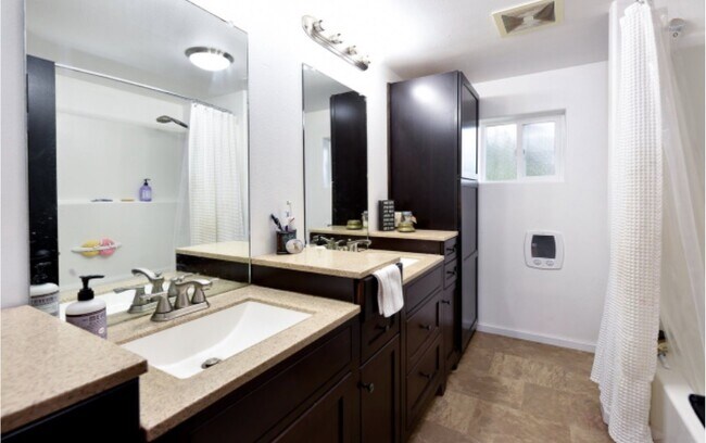 Building Photo - 39110 Carr Trail Rd