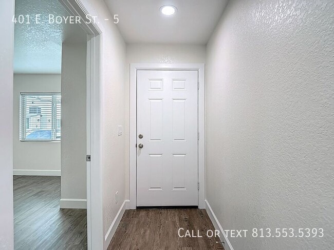 Building Photo - 401 E Boyer St