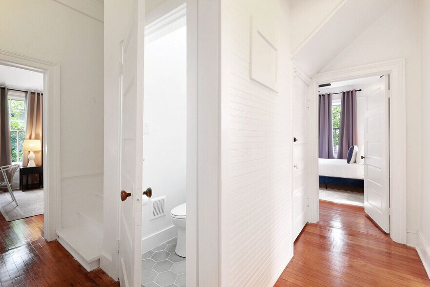 Building Photo - 4327 Canal St