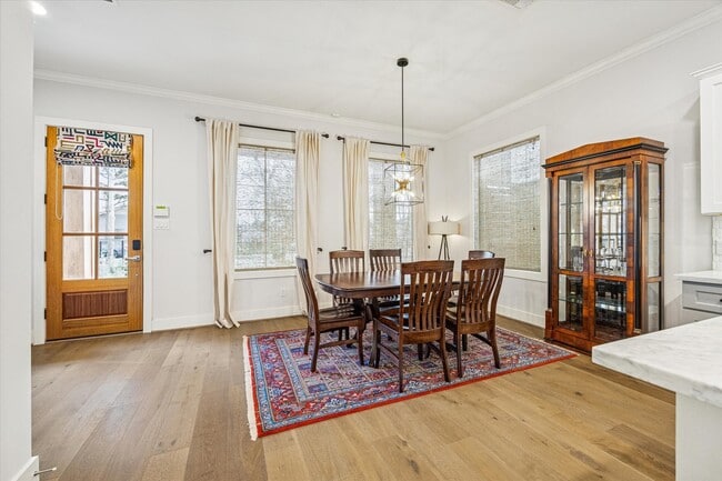 Building Photo - 1005 Bunton St