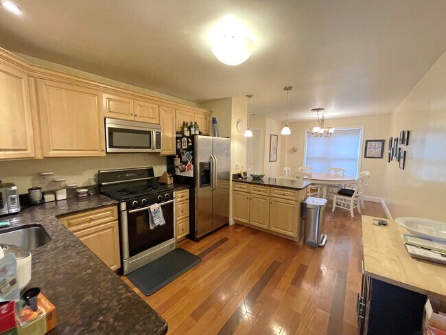Primary Photo - 239 Prospect St