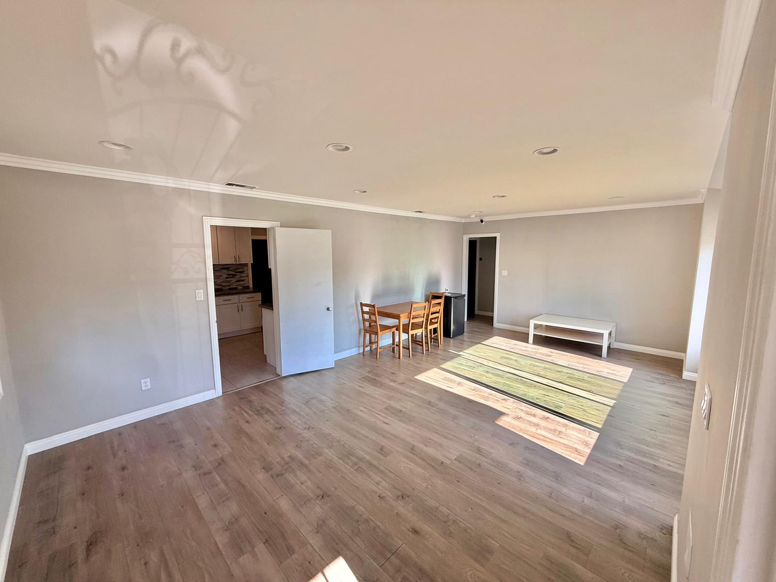 Building Photo - 5656 Garypark Ave