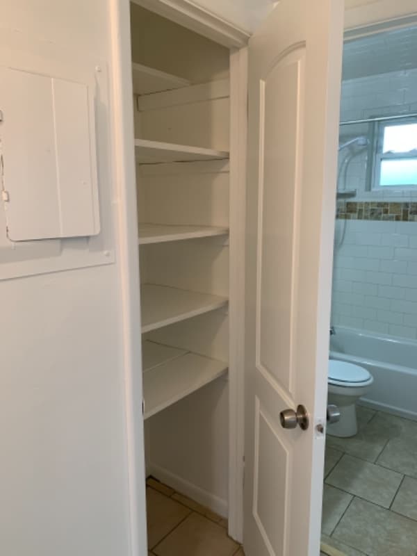 Building Photo - 774 Acosta St