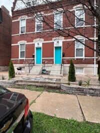 Building Photo - 3131-3133-3133 California Ave