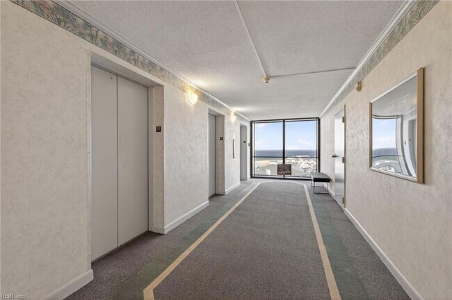 Building Photo - 3288 Page Ave