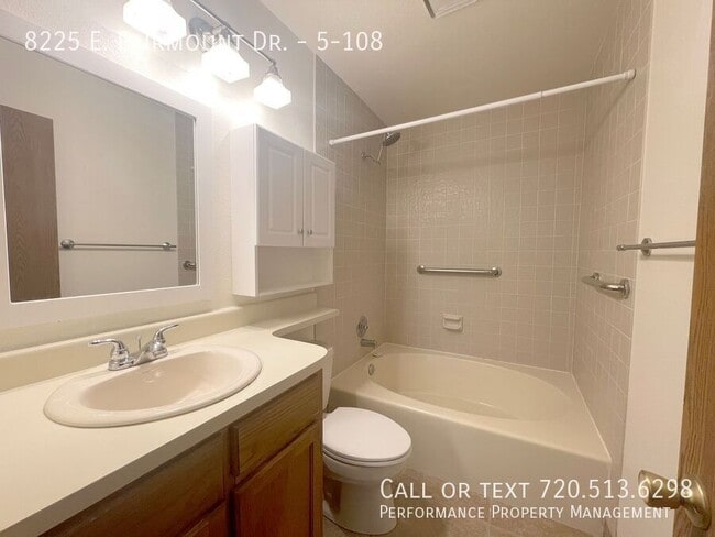 Building Photo - 8225 E Fairmount Dr