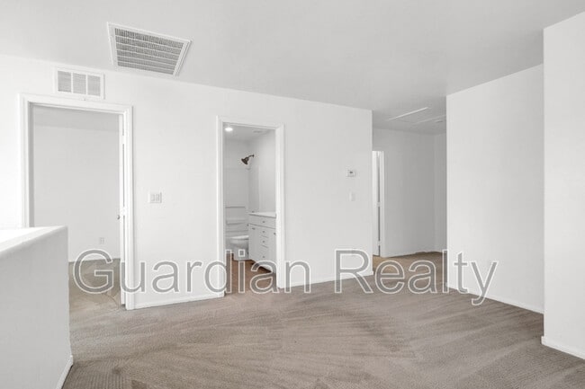 Building Photo - 11070 Neets Bay St