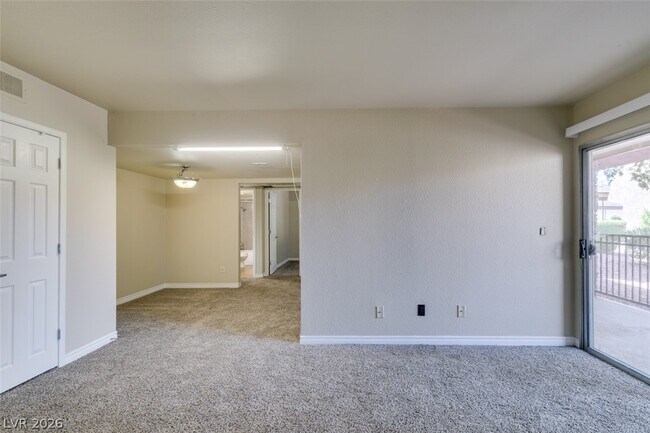 Building Photo - 4450 Sandy River Dr