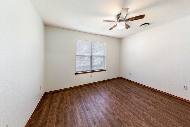 Building Photo - 57 Woodcreek Dr