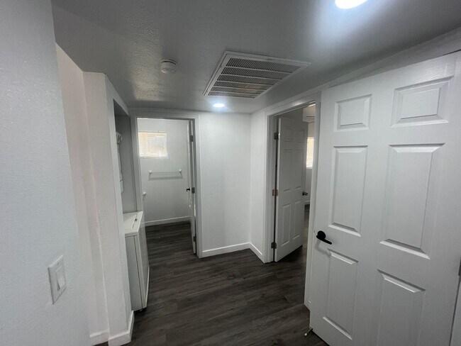 Building Photo - 1415 Exley Ave