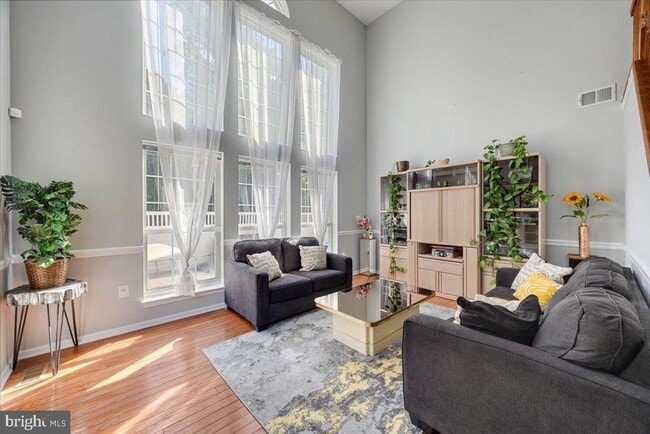 Building Photo - 614 Bollen Ct