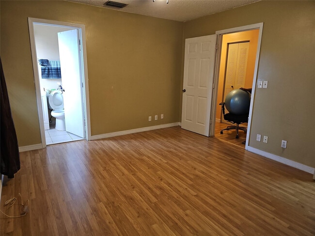 Building Photo - 189 Plumage Ln