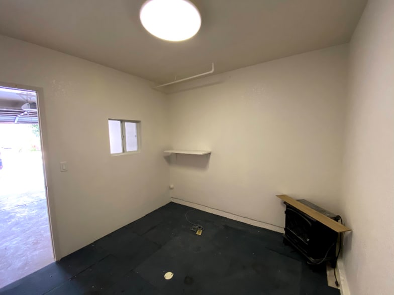 Building Photo - 382 Montecito Way